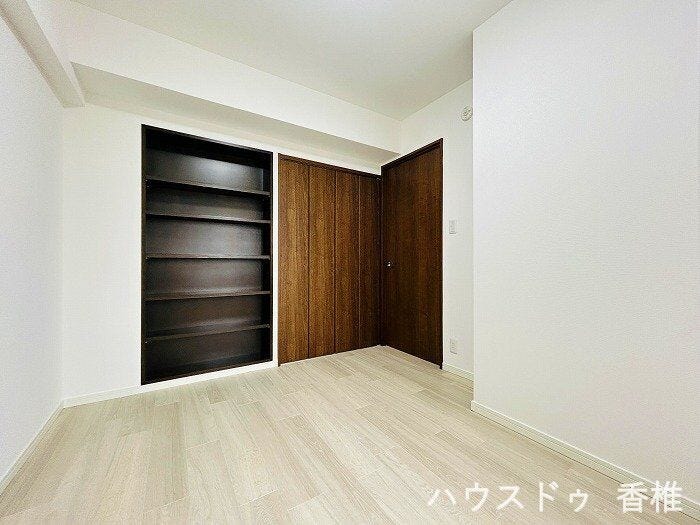 5.1帖の洋室です