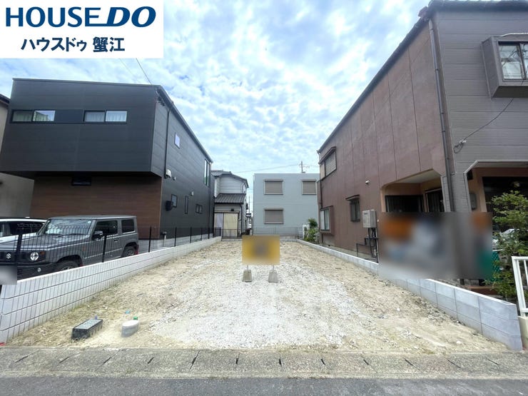 【外観】
◇現地写真◇
近鉄名古屋線「近鉄蟹江」駅徒歩16分の限定1棟です。住宅性能評価取得物件です。国交省によって登録された第三者機関が住宅の性能についての評価を行っています。