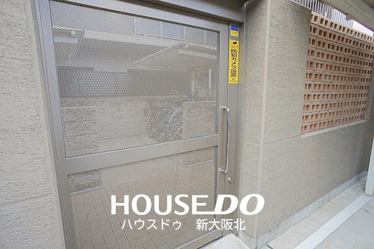 ■駐輪場も扉があるため、防犯面も安心です!