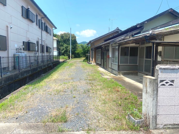 古家付き・解体更地渡し!