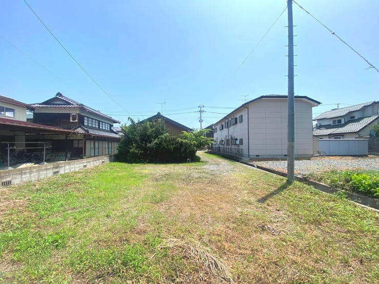 建築条件無し!お好きなハウスメーカーや工務店で自由な建築が叶います。