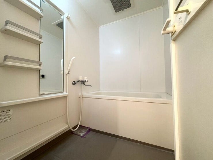【Bathroom】リラックスできる空間で、一日の疲れを癒し、心身共にリフレッシュできます。