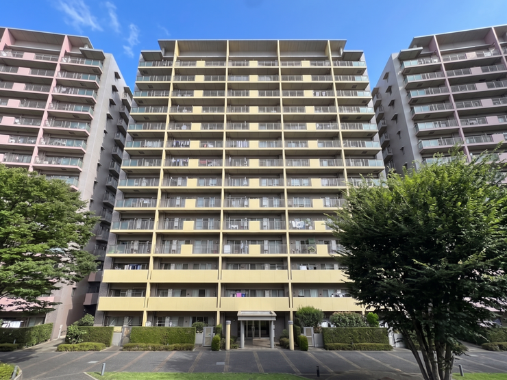 【Exterior】落ち着きのあるシンプルな外観で、長く愛せる住まいに仕上がっています。