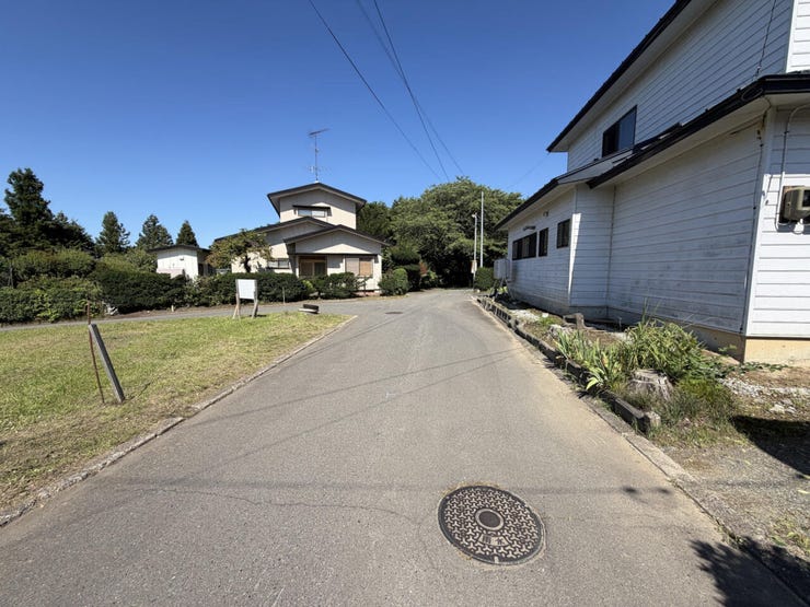 現地(2026年8月)撮影
◎建築条件無し◎
詳細は、ハウスドゥ 八戸田向へお気軽にお問い合わせください♪