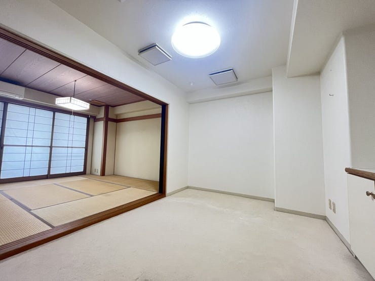 【ダイニング】