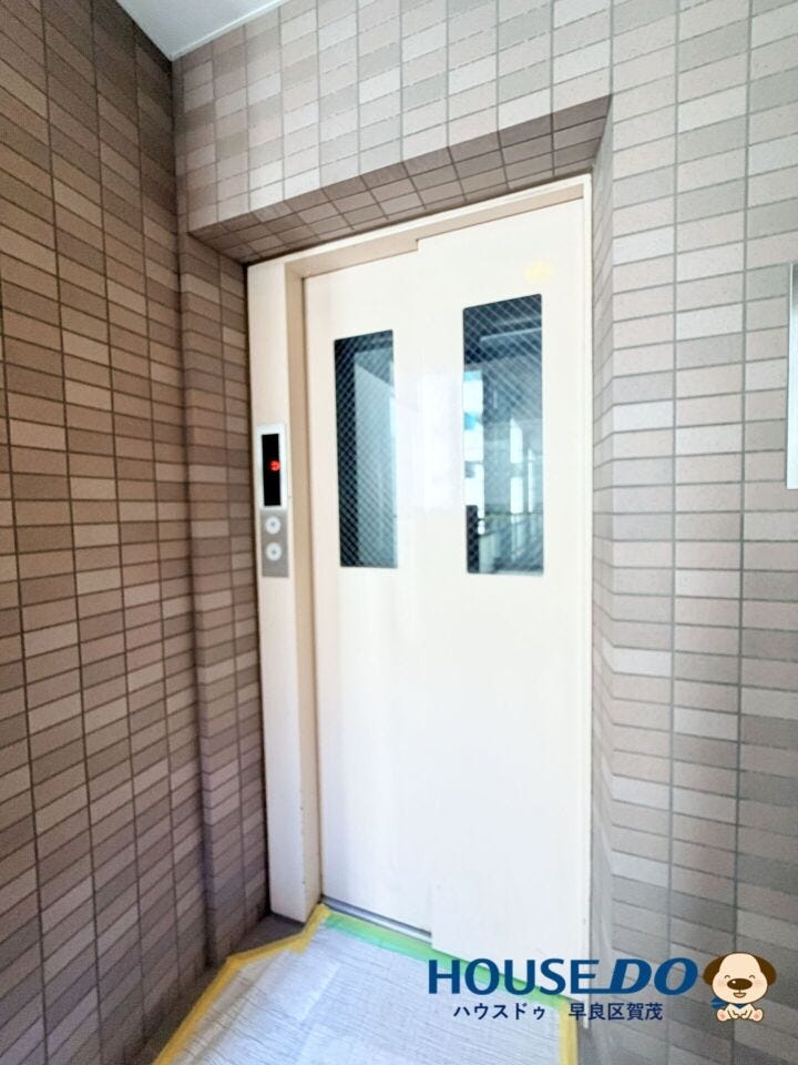 毎日の移動を快適にサポートするエレベーターを完備。
重い荷物がある日やお出かけの際も、
スムーズな移動ができる安心の共用設備です。
