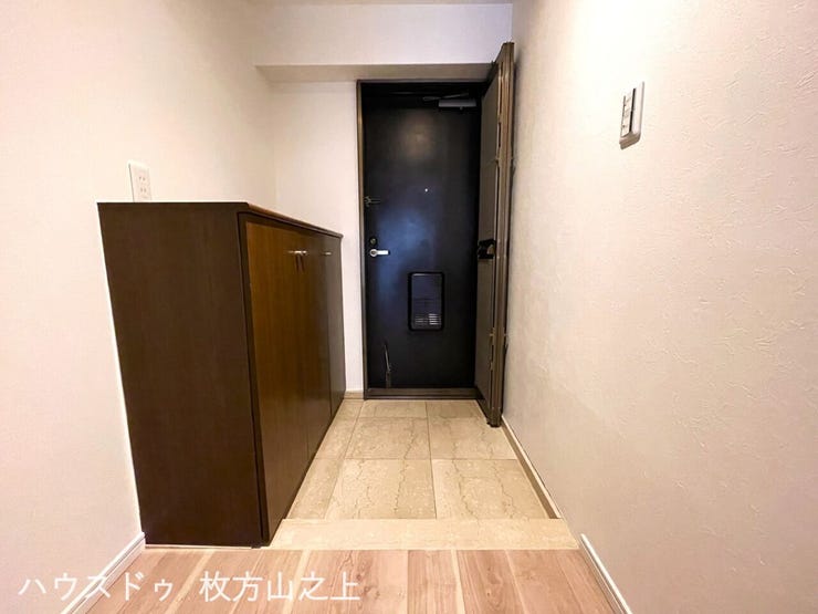収納力のあるシューズボックス付き玄関です。