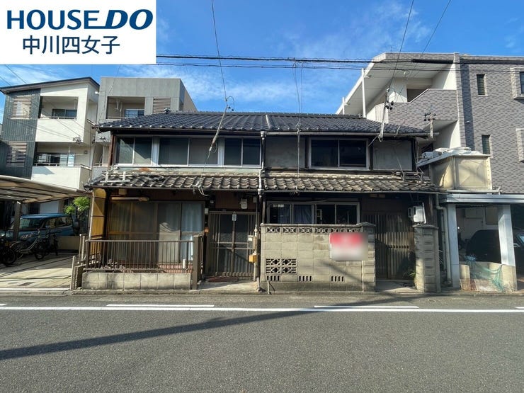 【外観】
◇現地写真◇
近鉄名古屋線「黄金」駅まで徒歩12 分の好立地。名古屋駅までのアクセスも良好で通勤や通学、お出かけの際に大変便利です。