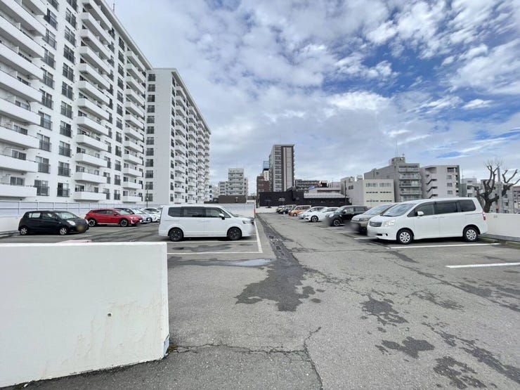 《駐車場》