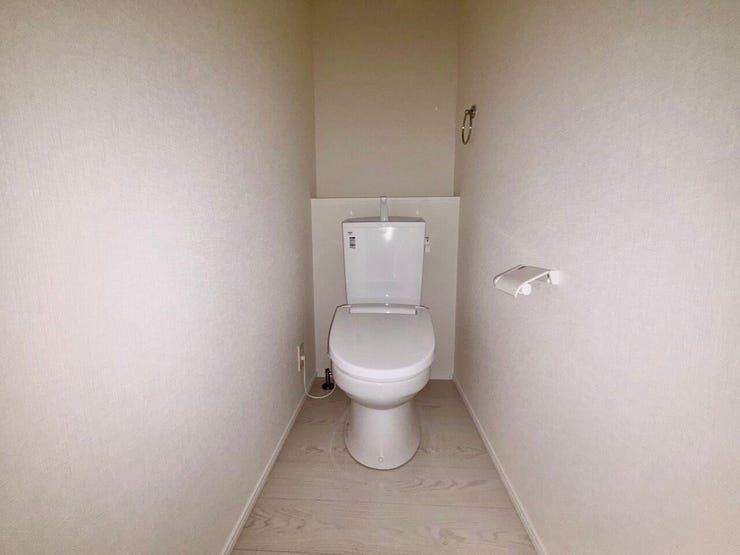 2階にもトイレがございますので、トイレの度の階段の上り下りが不要となります!