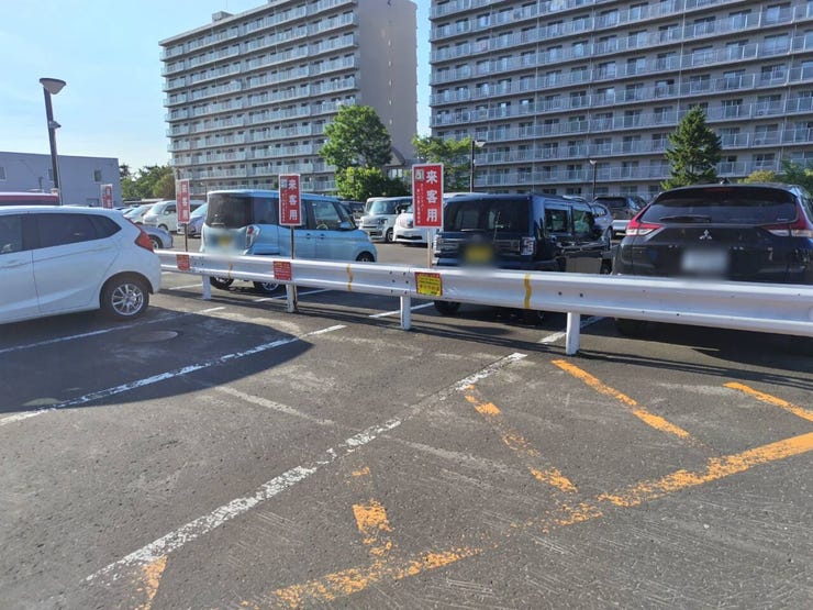 《来客用駐車場》