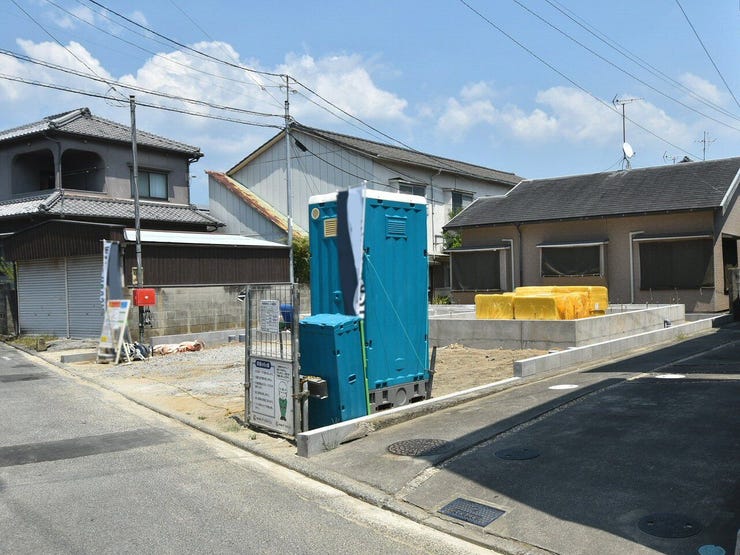 建設地を南西側より撮影 2026.08.03