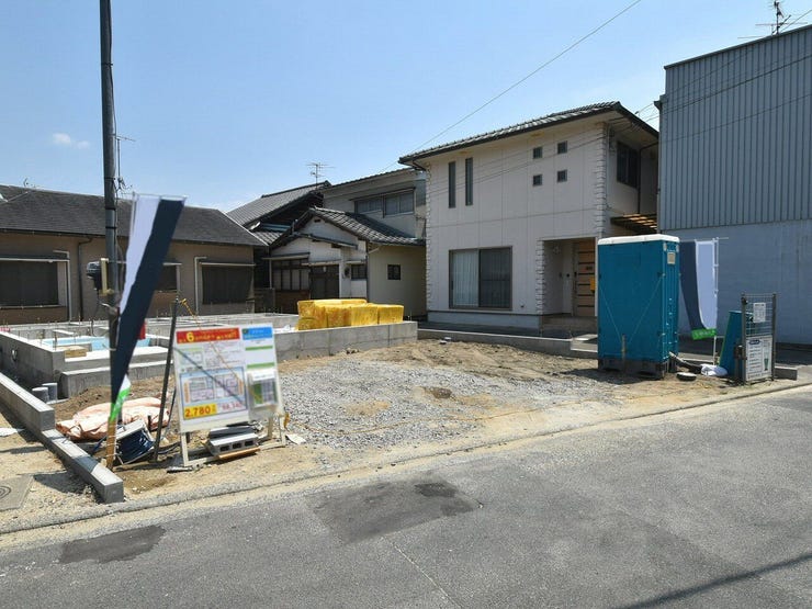 建設地を北西側より撮影 2026.08.03