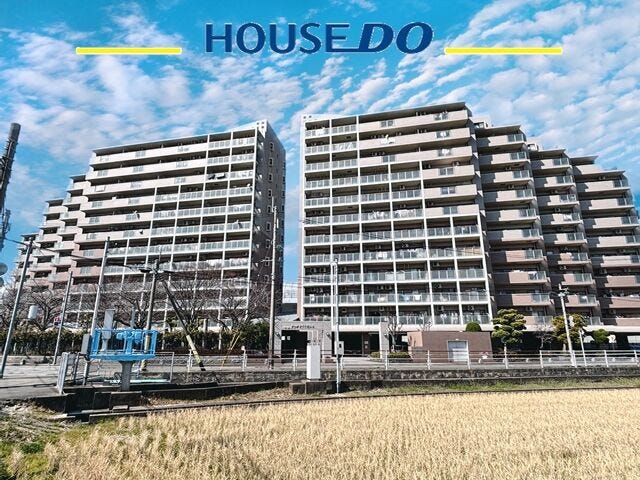 ◆駐車場空きあり♪
お車をお持ちのご家族も安心!
休日のお出かけや毎日の通勤・送迎もスムーズです。