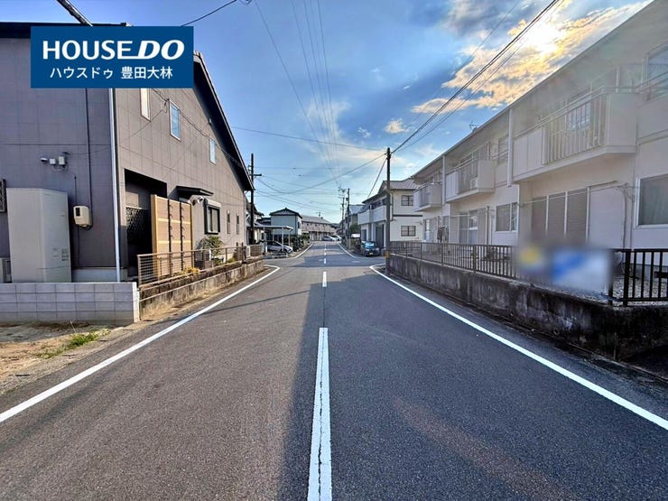 *青木小学校・猿投台中学校*
見るだけ聞くだけOK!【お気軽に資料請求!不動産のことならなんでも/ハウスドゥ豊田大林】