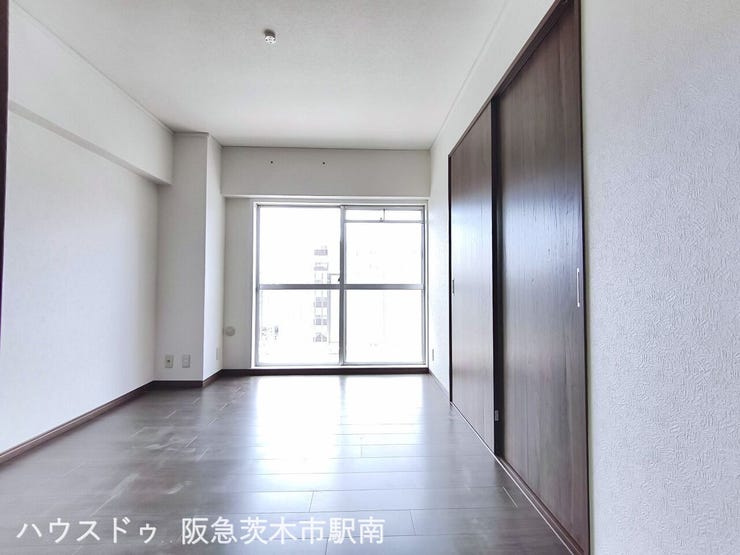 バルコニー側 洋室6帖