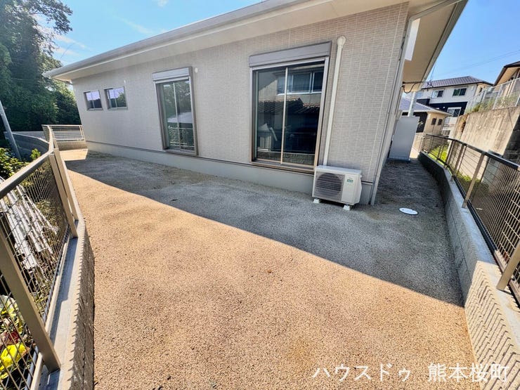 ■遊びと安らぎの多目的空間■子どもが安全に遊べ、ペットと触れ合い、大人も自然に癒やされる、暮らしを彩るスペースです。