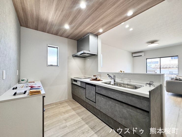 ■家族の「美味しい」が集まる舞台■高い機能性と美しいデザインを両立。料理する人も、待つ人も、笑顔になれる場所です。