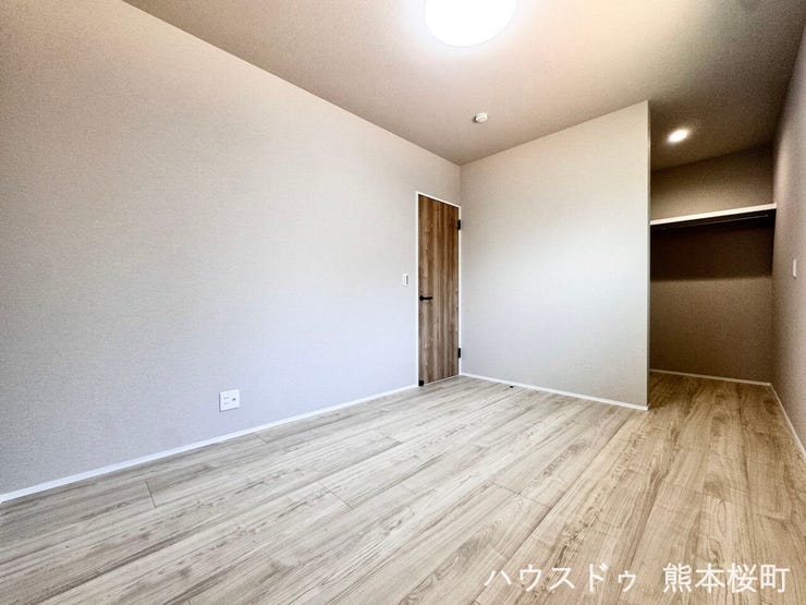 ■6帖洋室①■心からリラックスできる静けさ、上質な眠りで、毎日をリセットします。明日への活力を養う空間です。