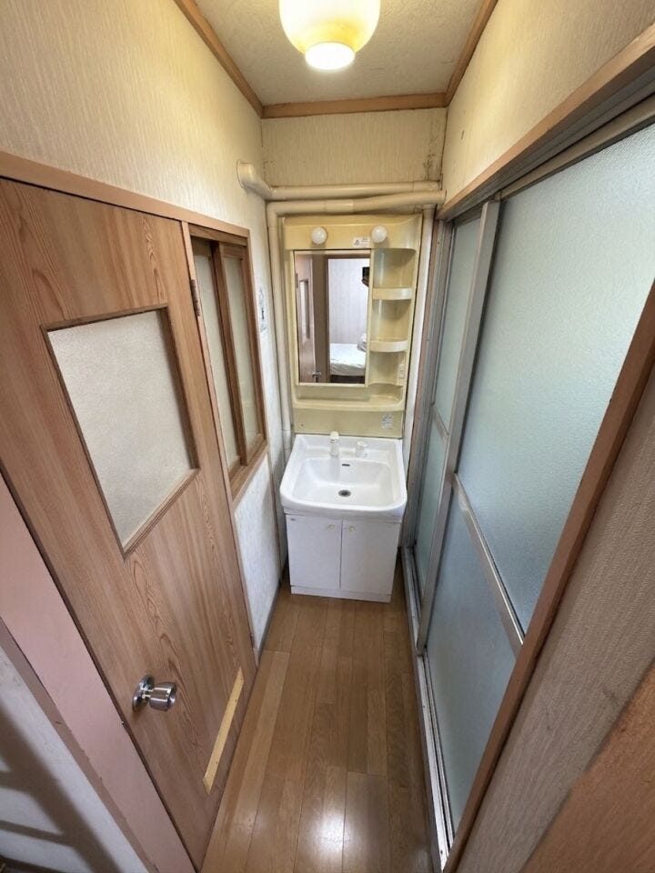 ※AI加工にて物を消しています