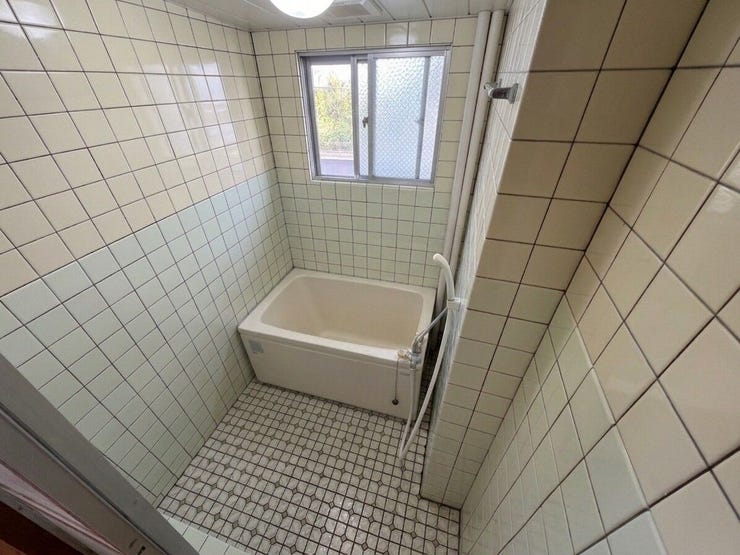 ※AI加工にて物を消しています