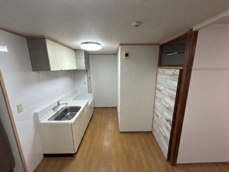 ※AI加工にて物を消しています