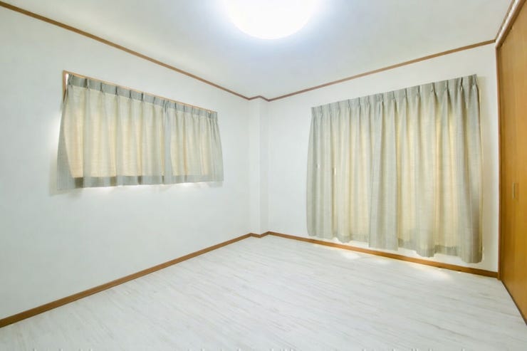 二面採光で明るさを感じやすく、すっきりと整えやすい一室♪
※AIによる家具消し修正を行っています。