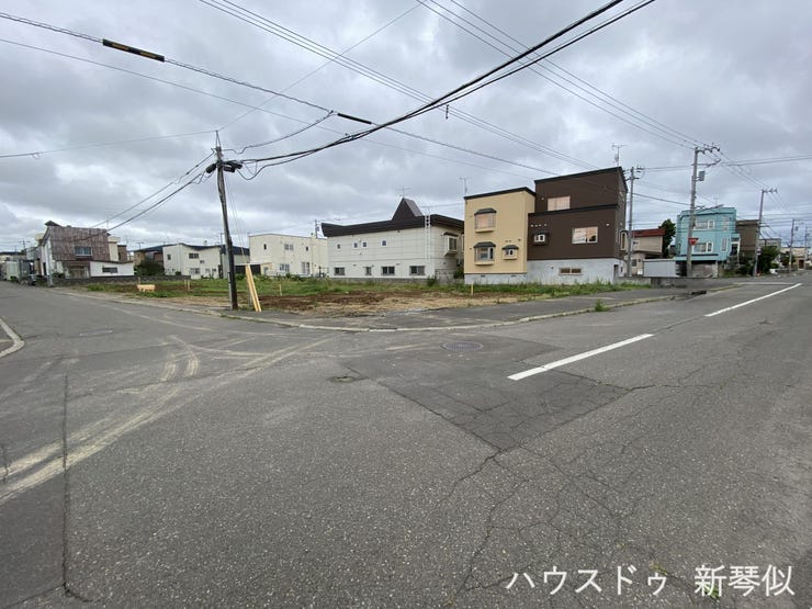 【外観】
小学校側から撮影