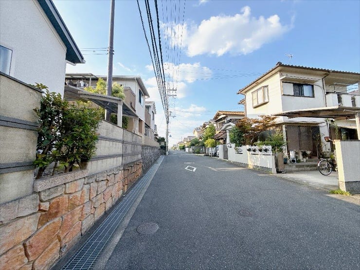 付近には緑や山など多く、豊かな自然の風景を望んでいただけます◎