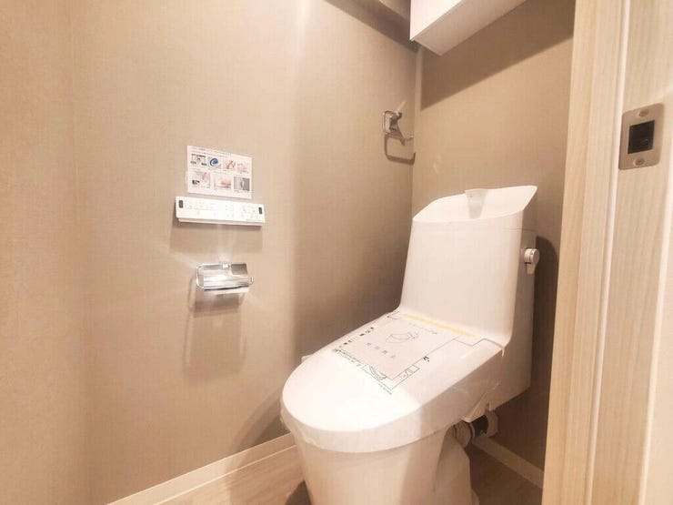 【Toilet】清潔感があり、落ち着いたデザインのトイレ。家族みんなが快適に使えます。