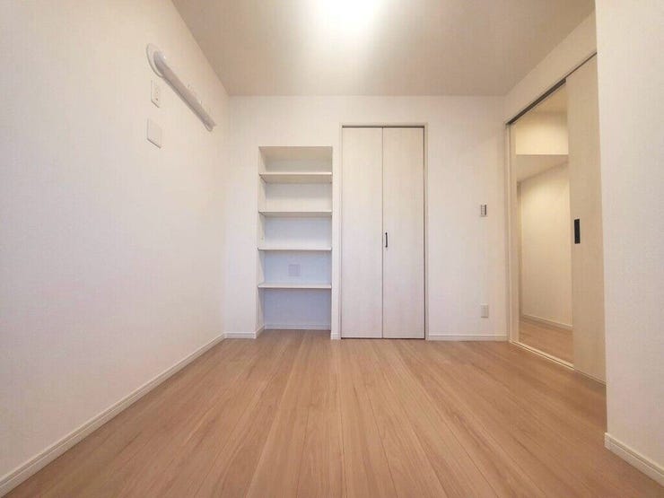 【Bedroom】主寝室や子ども部屋、在宅ワークにも使える洋室。暮らしに合わせて自由にレイアウトできます。
