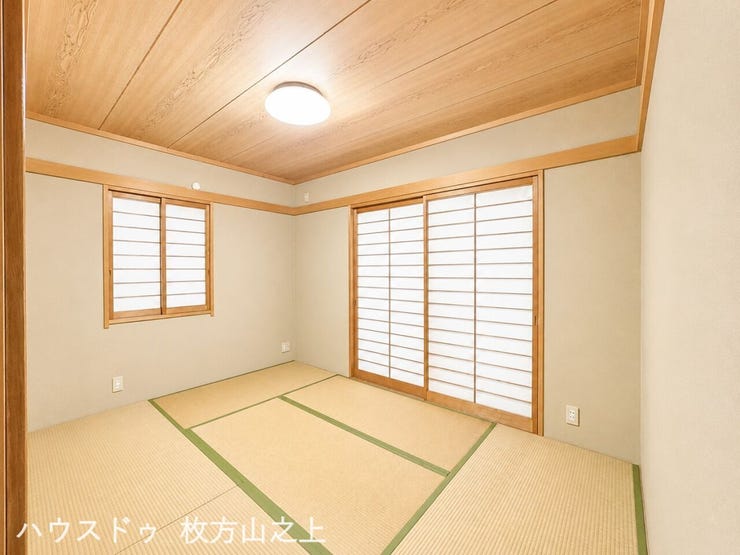 客間としても重宝する1階和室。