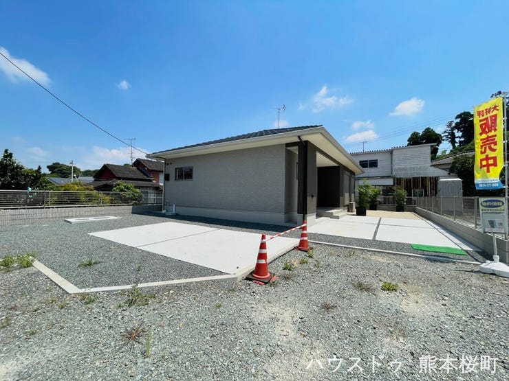 ■車と趣味の幅が広がる場所■単なる駐車スペースではない、洗車やタイヤ交換、DIYにも使える多目的な屋外スペースです。