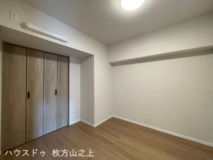 シンプルで使いやすい洋室。