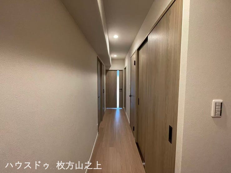 廊下にもゆとりがあり、住まい全体に開放感を感じられます。