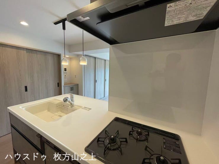 お手入れしやすいシステムキッチンで毎日のお料理も快適です。