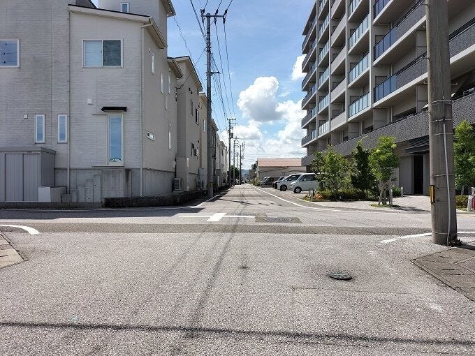 ★昭和小学校区★
南側道路 東から西方向