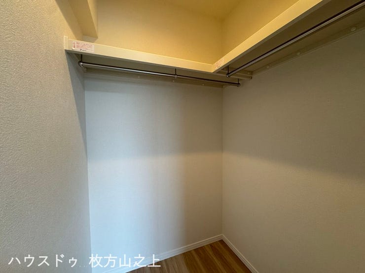 衣類をたっぷり収納できるWIC