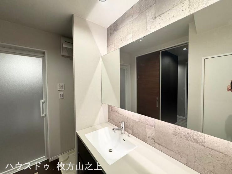洗面室にはゆとりを確保し、快適な生活動線を実現しています。