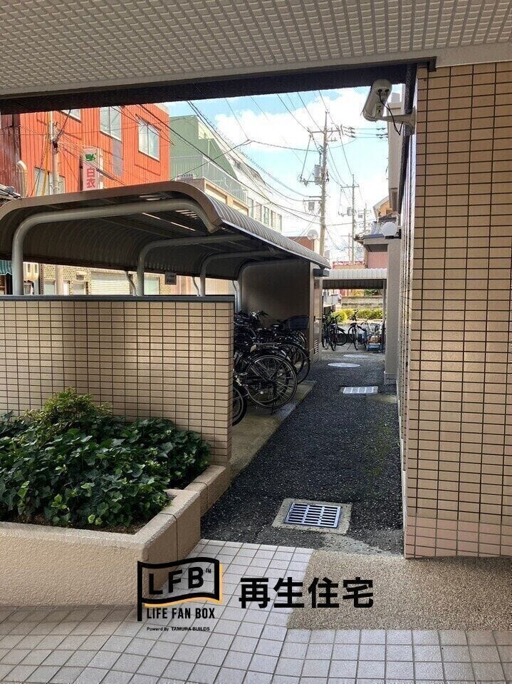 建物裏には駐輪場がございます。