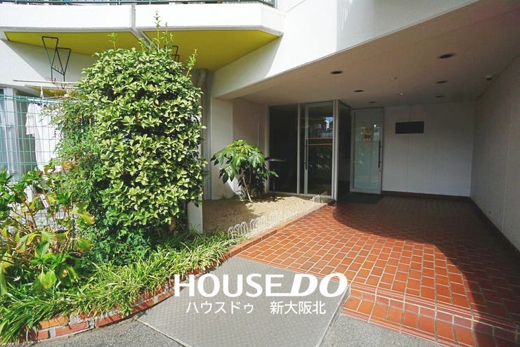 ■緩やかなスロープ付きのエントランス!
■管理が行き届いている為、常に清潔に保たれているきれいなマンションです♪