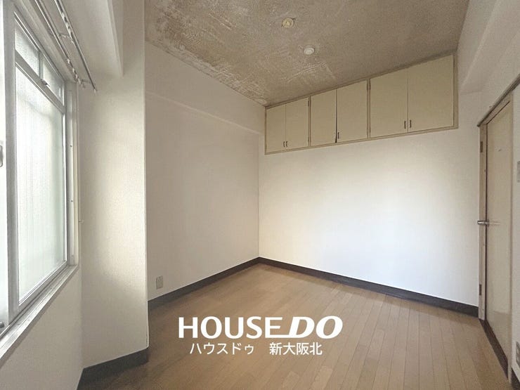 ■こちらのお部屋はリビングを通らずに入室できるため独立性が高く、プライベートを大切にするご家族にもオススメです◎