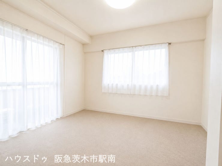 収納付きで使い勝手の良い洋室(※イメージ画像処理)