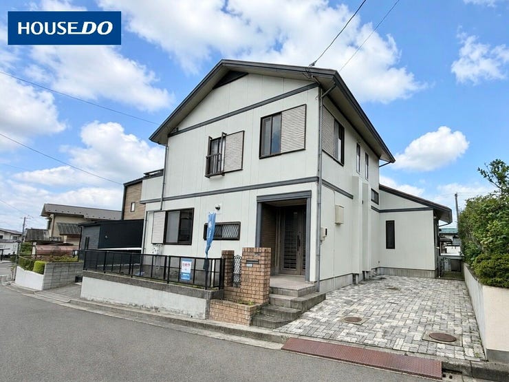 【外観】
2016年に外壁塗装済み!セキスイハイム施工♪小学校は徒歩5分です。