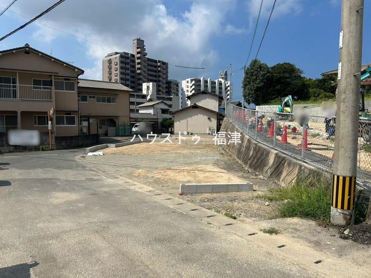 未完成物件は立地を確認後、
同メーカーが建てたお家をご案内!
《福津市中央2丁目 新築戸建》