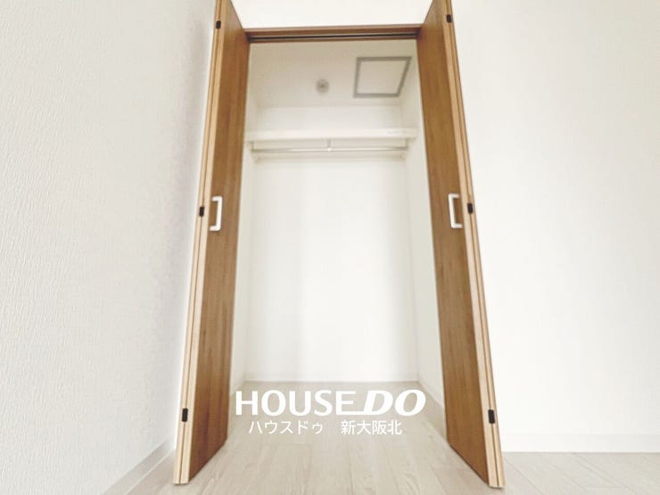 ■収納付き!
■お部屋がスッキリ片付くだけでなく、新しく収納棚を買い足す必要がないので、初期費用が抑えられそうですね!