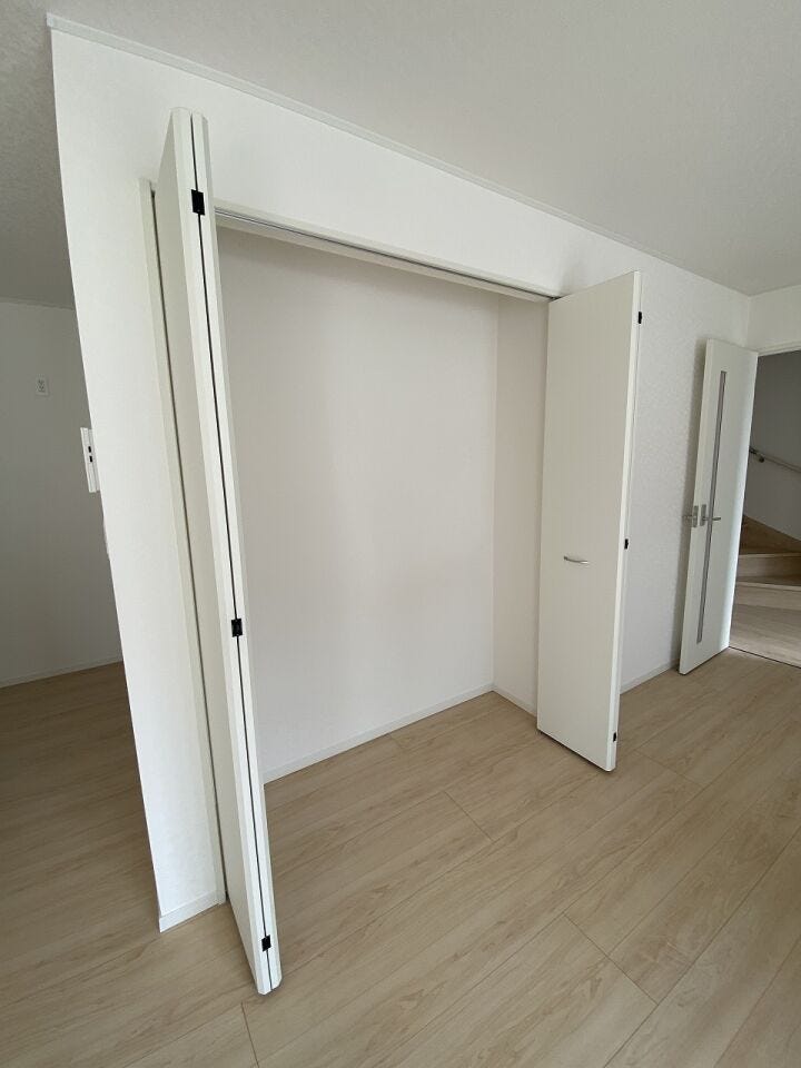 すっきりしたお部屋作りから、衝動的な模様替えまで、マルチにサポートしてくれます♪
