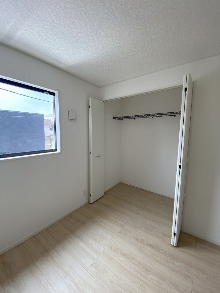 工夫一つで無限に広がるクローゼットの可能性。あなたの理想の部屋への手助けをしてくれます♪