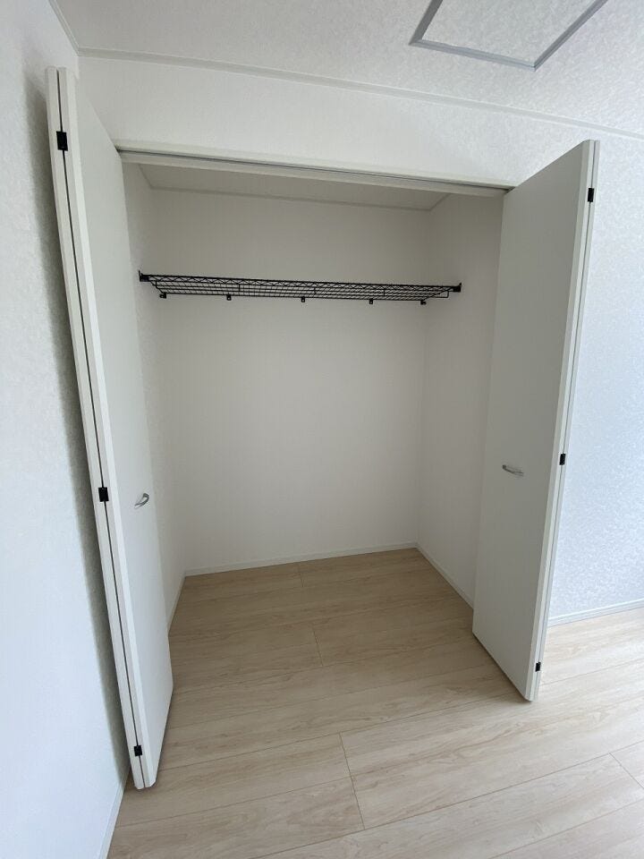 工夫一つで無限に広がるクローゼットの可能性。あなたの理想の部屋への手助けをしてくれます♪