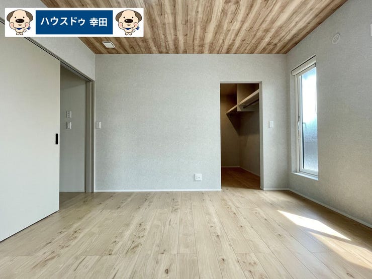8帖の主寝室
ウォークインクローゼット付のお部屋です。